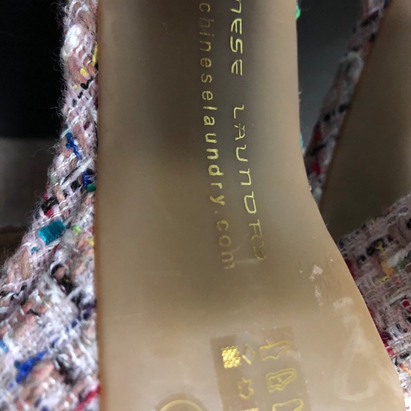 Chinese laundry light pink sandals. - Picture 6 of 7